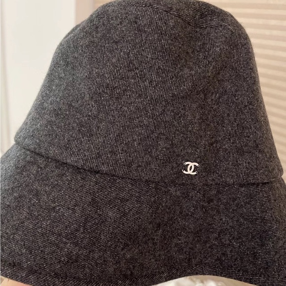 Authentic Chanel CLOCHE HAT in Gray, Black & Silver - Picture 5 of 10